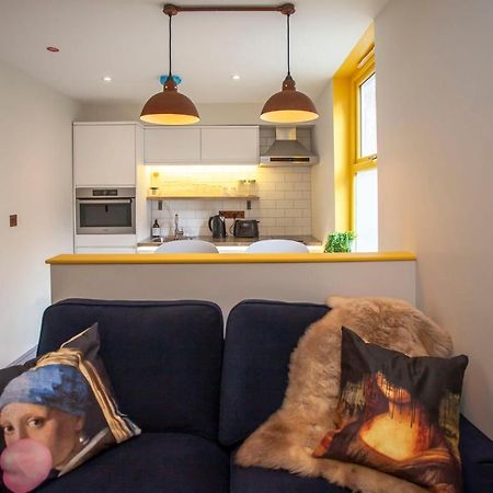 Higgihaus Apartment 4 Clare Street Aparthotel Central Location بريستول المظهر الخارجي الصورة